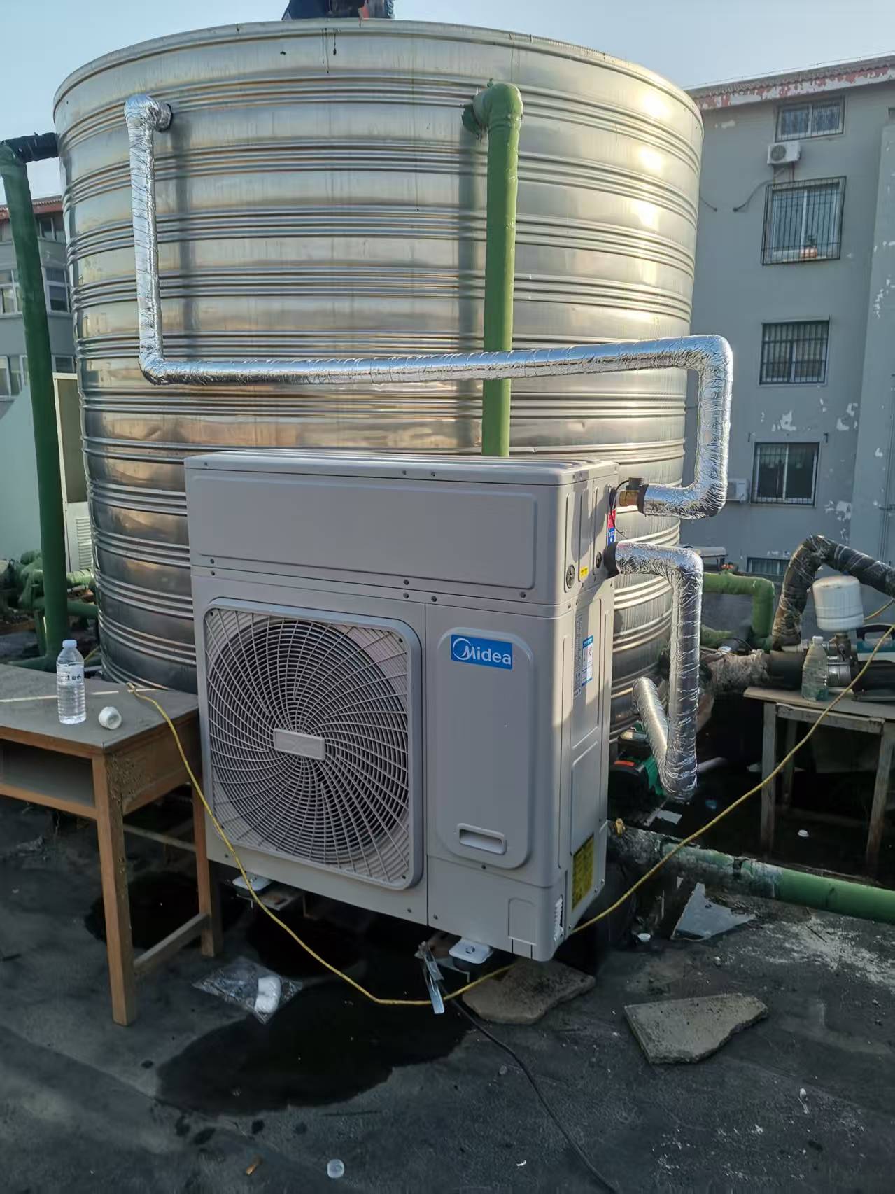 洛阳美的空气能、洛阳空气能安装、洛阳美的空气能热水器